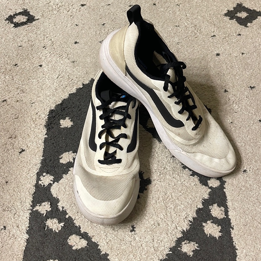 Ultrarange Vans